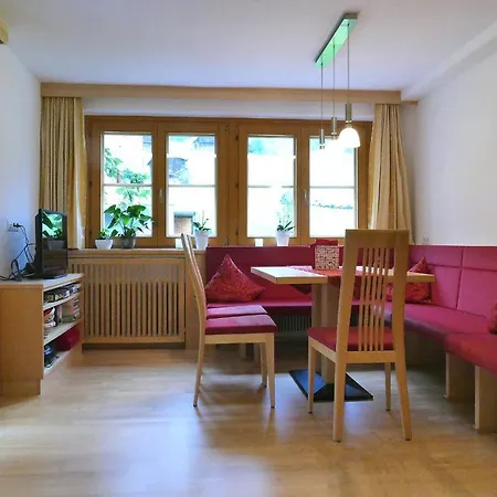 Haus Lundegg Apartment