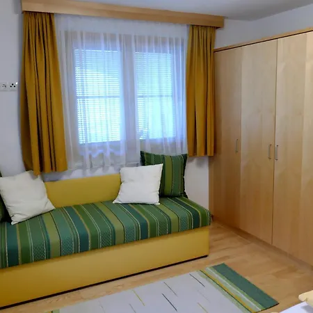 Haus Lundegg Apartment *